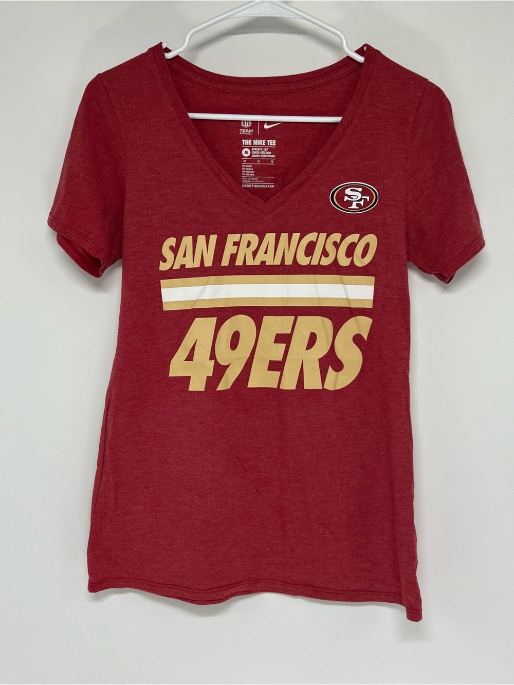 The Nike tee women’s medium